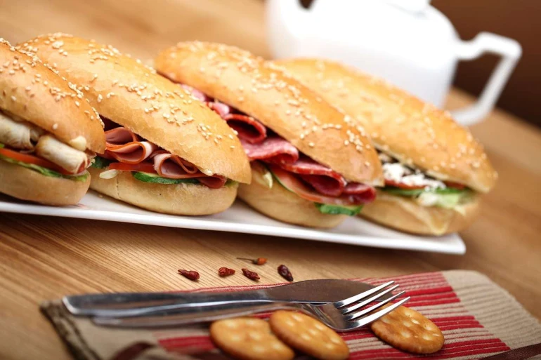 Sandwich maison : comment bien le garder jusqu’au repas ?